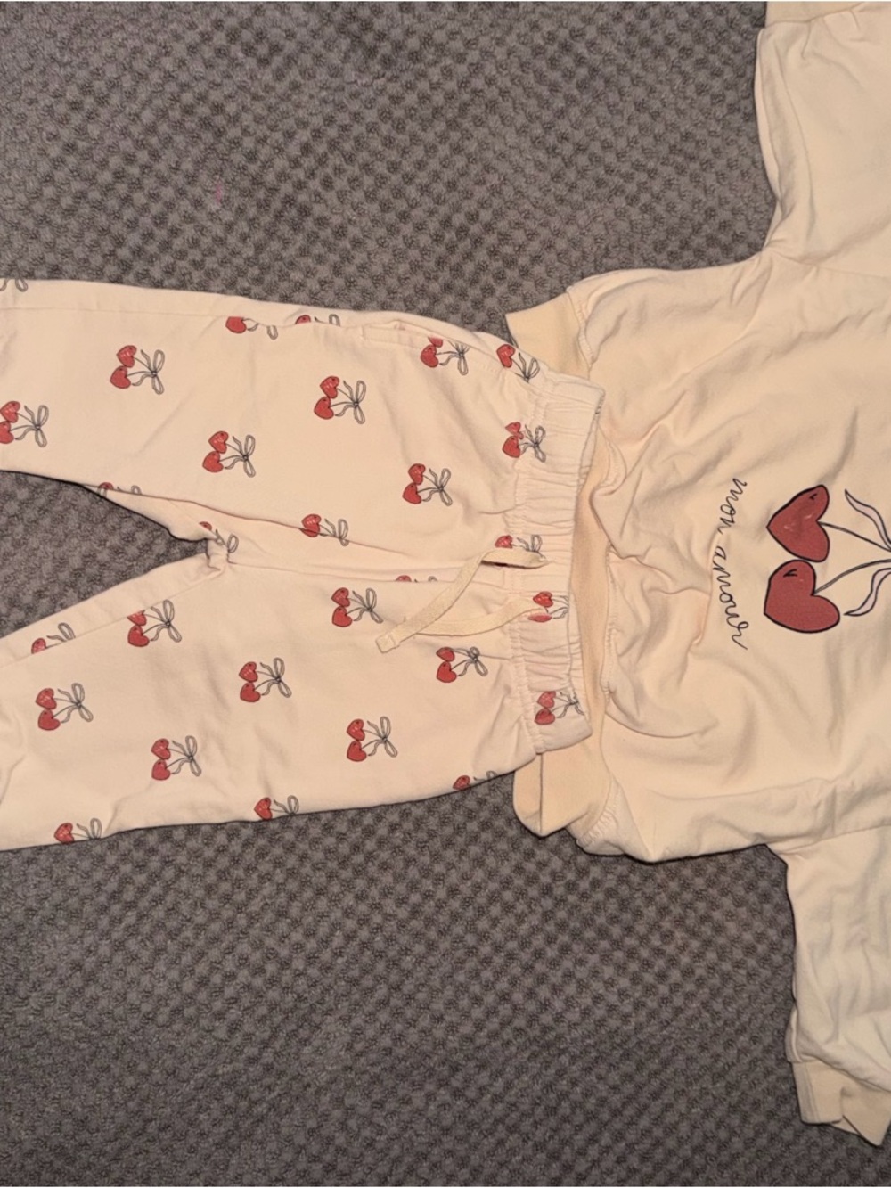 Quincy Mae Cream/cherry set girl 6-12 months